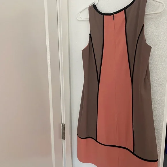 Jessica Simpson size 4 shift dress - Picture 2 of 3